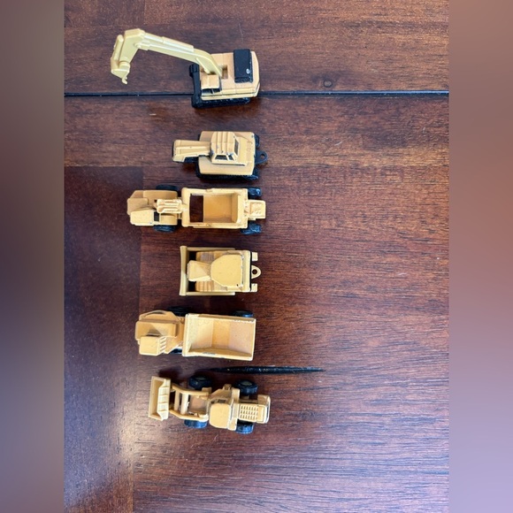 Ertl Die Cast Mini Construction Car Toys 1991 Lot And A Brand New Matchbox - Picture 6 of 15